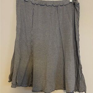 Maxx studio chambray blue stripe size large 19 inches